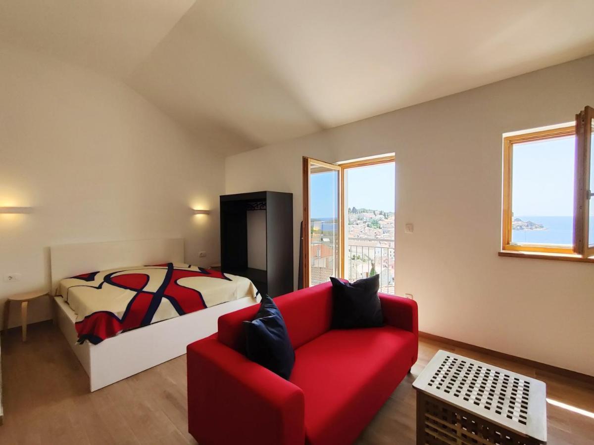 Brand New Apt W Balcony & Perfect Seaview At Center Hvar Town Exterior photo