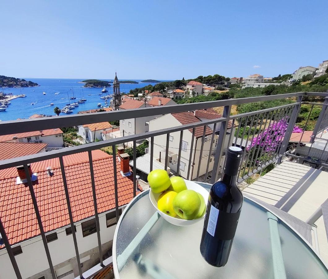 Brand New Apt W Balcony & Perfect Seaview At Center Hvar Town Exterior photo