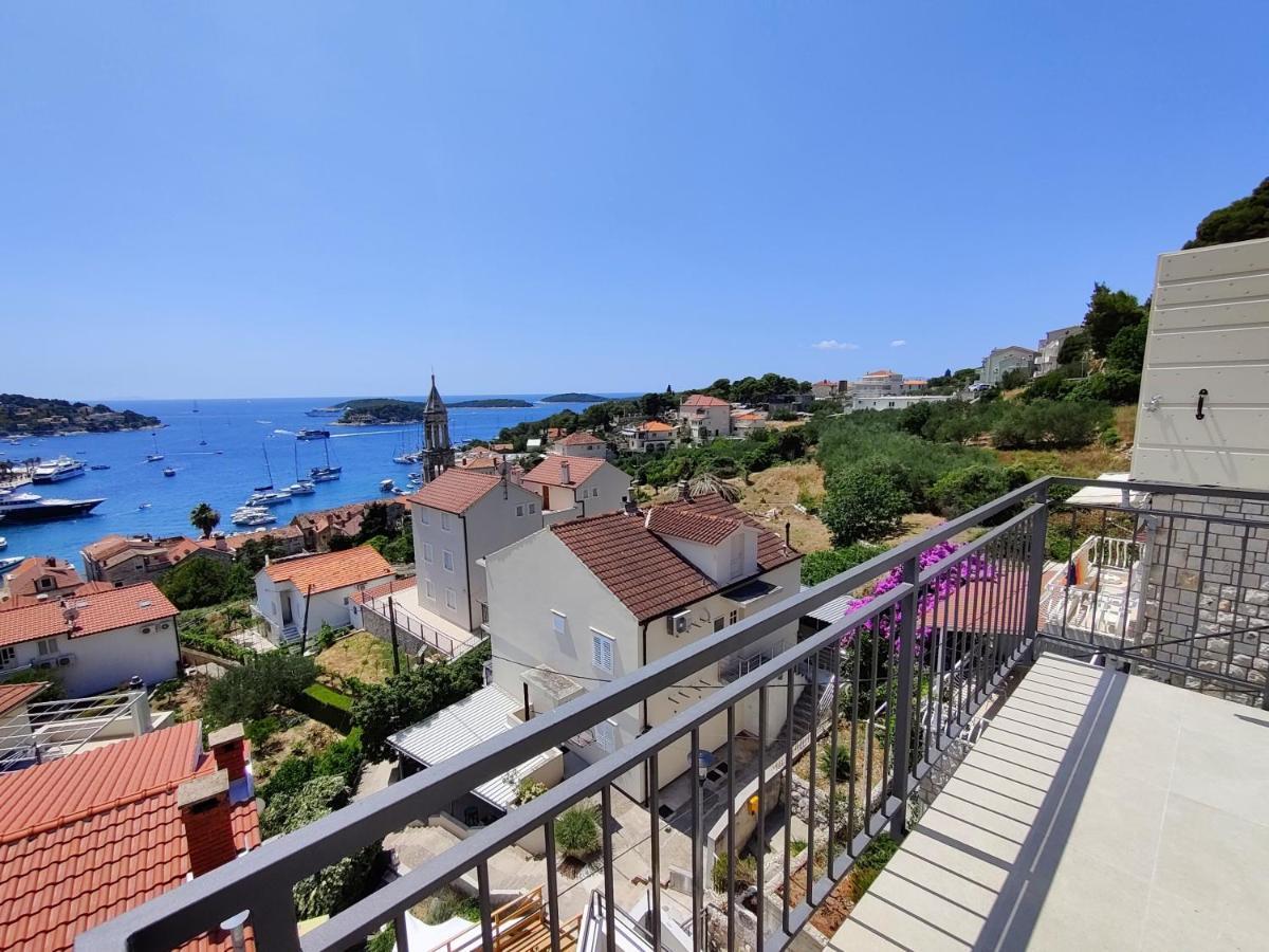 Brand New Apt W Balcony & Perfect Seaview At Center Hvar Town Exterior photo